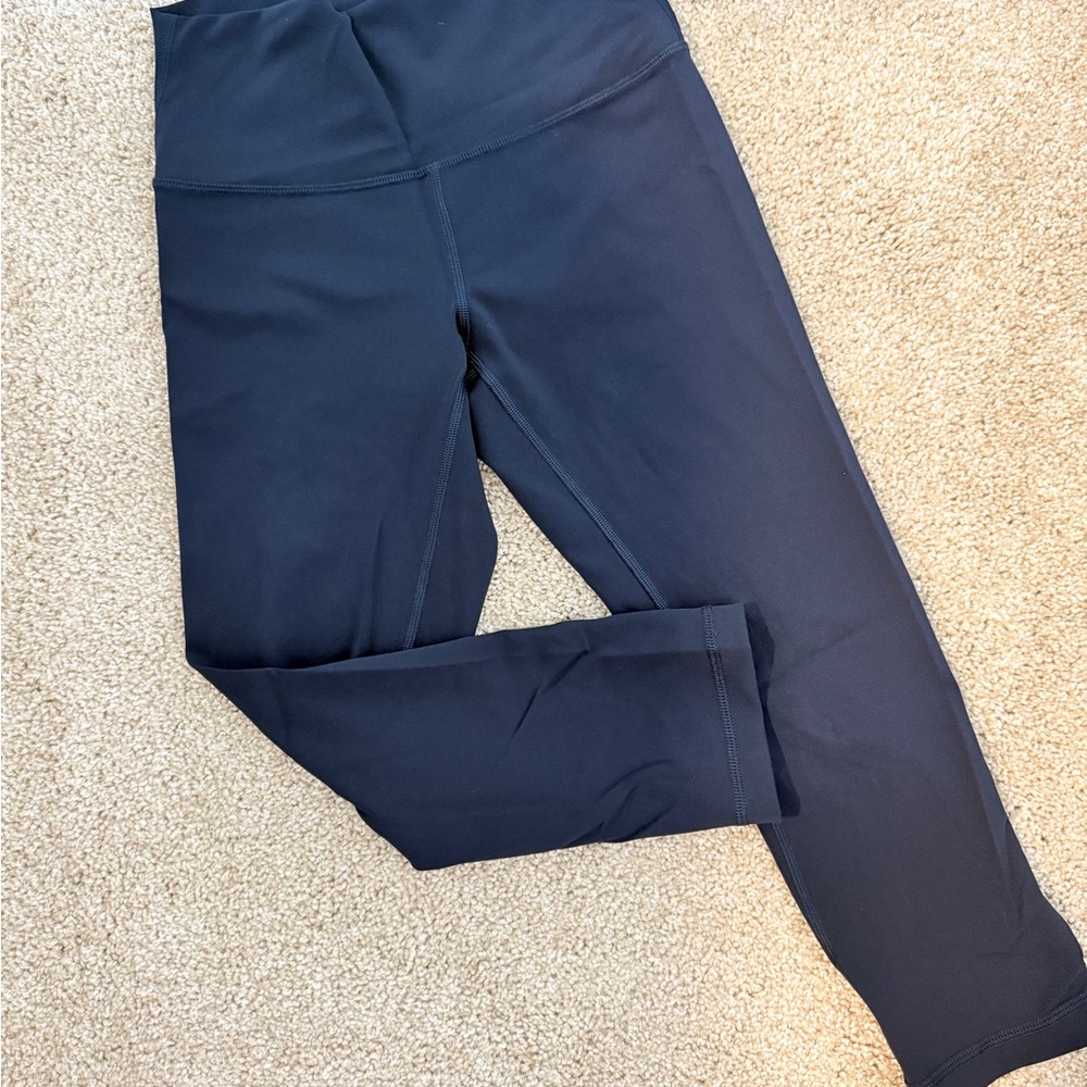 Lululemon Blue Wunder Under Leggings Crop 6 NWOT